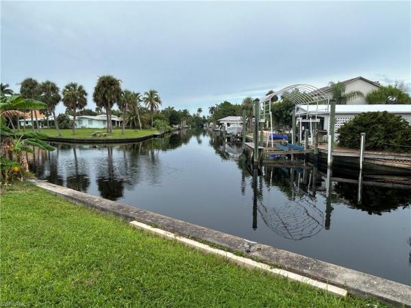 Harbor Estates, 110 E North Shore Ave, North Fort Myers, Florida 33917, image 1