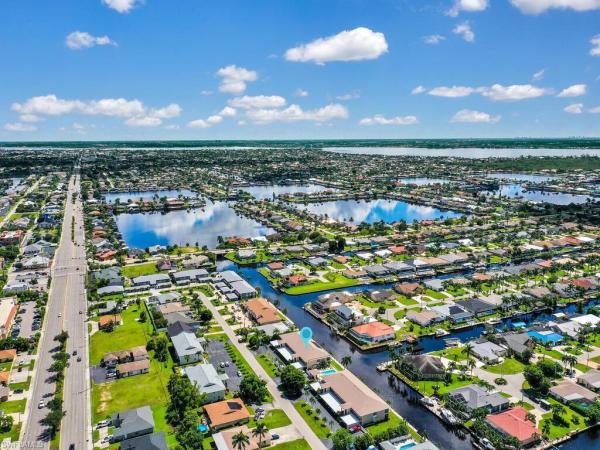Dockside Of Cape Coral, 902 SW 48th Ter #105, Cape Coral, Florida 33914, image 2