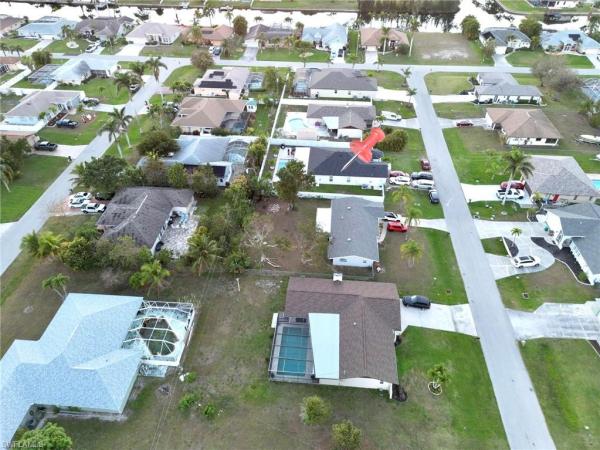 Cape Coral, 610 SE 22nd Ter, Cape Coral, Florida 33990, image 1
