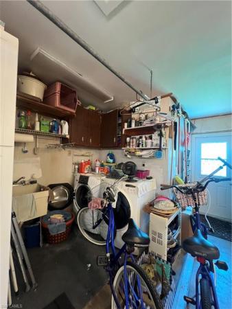 Cape Coral Residential, 911 SE 18th Ter, Cape Coral, Florida 33990, image 2