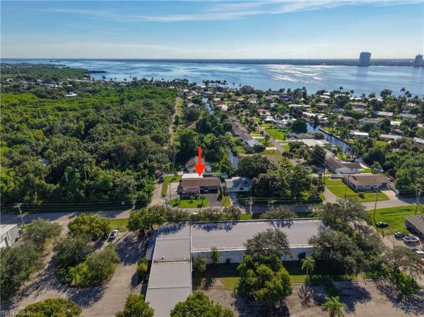 Holeusa Estates, 1320 Lavin Ln, North Fort Myers, Florida 33917, image 2