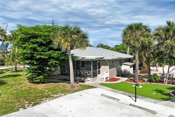 Sanibel Shores, 832 Donax St #A1, Sanibel, Florida 33957, image 2