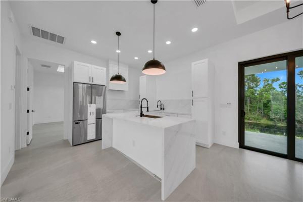 Cape Coral, 661 Wilmington Pkwy, Cape Coral, Florida 33993, image 2