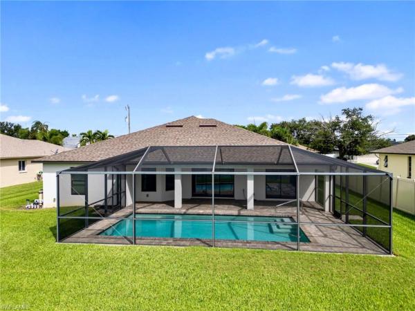 Cape Coral, 162 SE 20th St, Cape Coral, Florida 33990, image 1