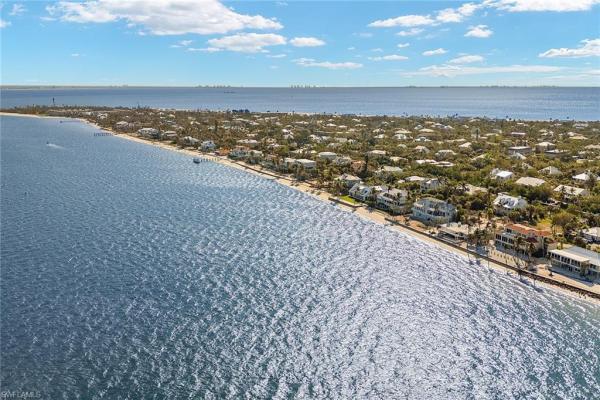 Sanibel Estates, 628 Lighthouse Way, Sanibel, Florida 33957, image 2