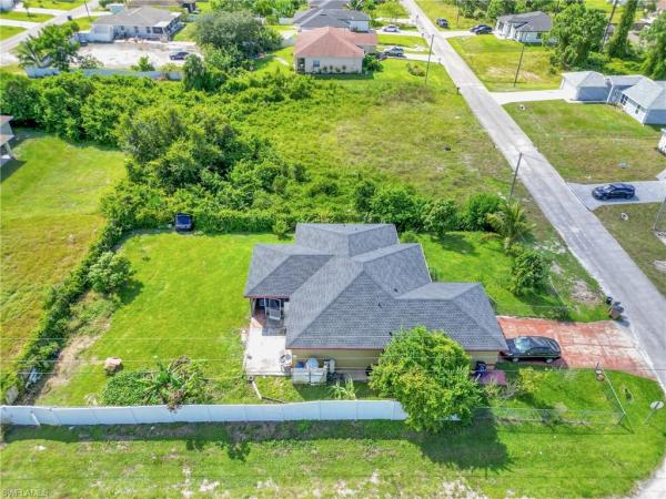 Lehigh Acres Residential, 2915 SW 21st St, Lehigh Acres, Florida 33976, image 1