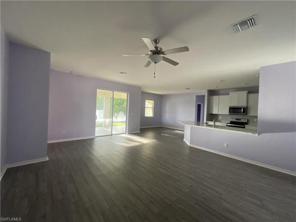 Cape Coral, 3716 SW Santa Barbara Pl, Cape Coral, Florida 33914, image 2