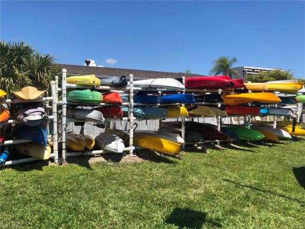 Windjammer Village, 4417 Spanker Ct #3C, Fort Myers, Florida 33919, image 2