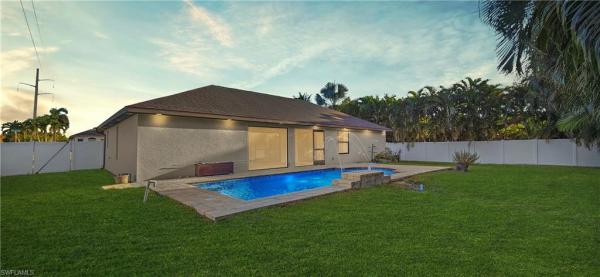 Cape Coral Residential, 1922 SW 29th Ter, Cape Coral, Florida 33914, image 2