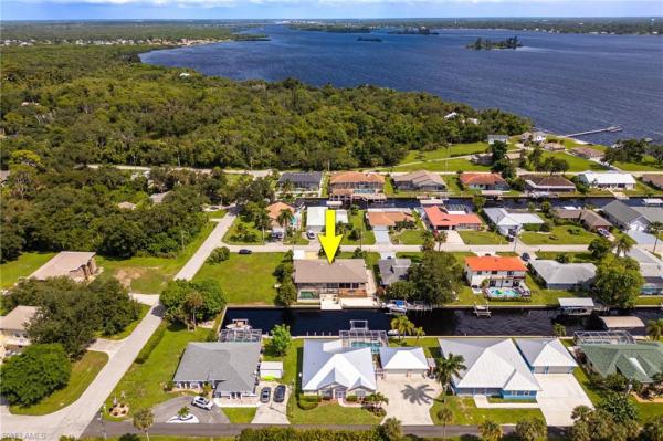 North Fort Myers No HOA, 7230 Reymoor Dr, North Fort Myers, Florida 33917, image 2