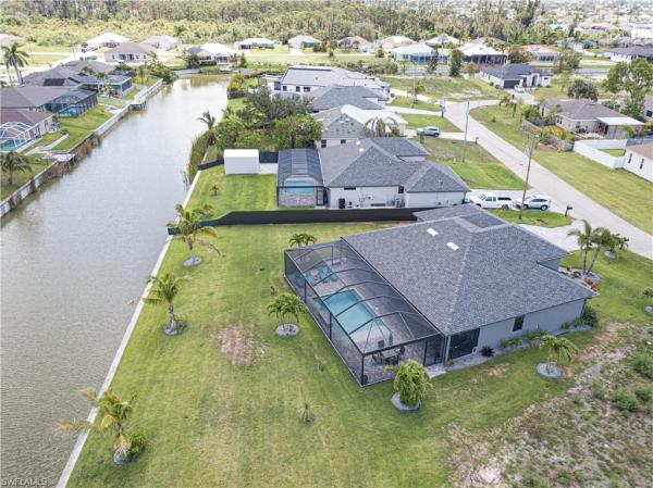 Cape Coral, 1833 SW 11th Ter, Cape Coral, Florida 33991, image 3