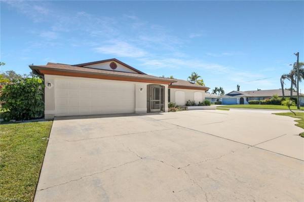 Cape Coral Residential, 4131 SW 1st Pl, Cape Coral, Florida 33914, image 2