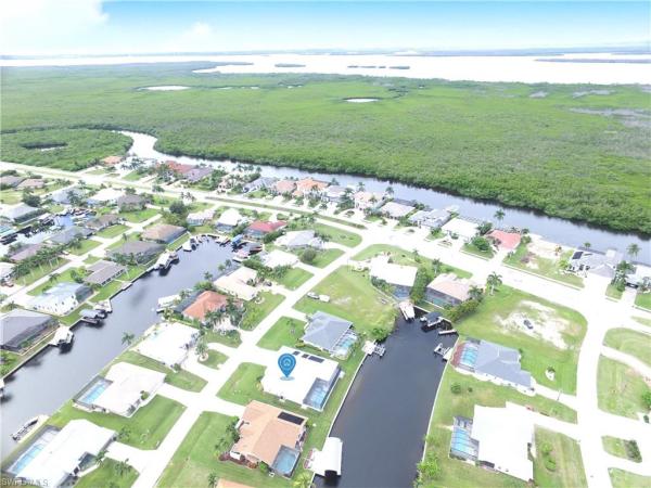 Cape Coral Residential, 2915 SW 38th Ter, Cape Coral, Florida 33914, image 3