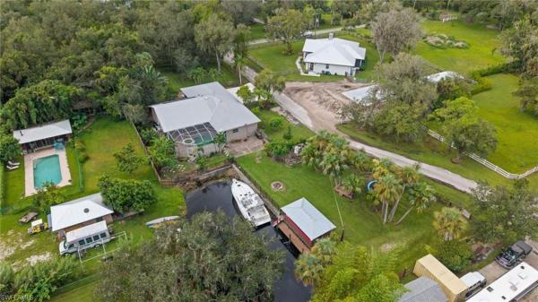 Alva No HOA, 1981 Carbonata Dr, Alva, Florida 33920, image 3