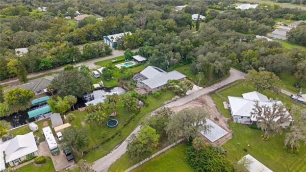 Alva No HOA, 1981 Carbonata Dr, Alva, Florida 33920, image 2