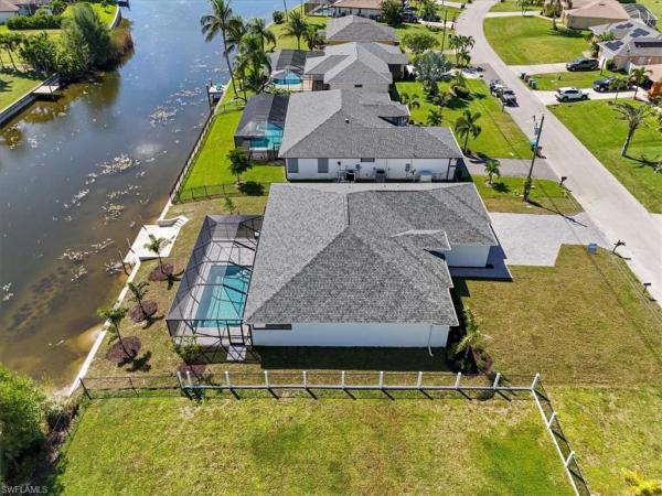 Cape Coral Residential, 3021 SW 5th Ave, Cape Coral, Florida 33914, image 2