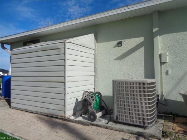 Mirror Lakes, 814 Rocaille Ave, Fort Myers, Florida 33913, image 2