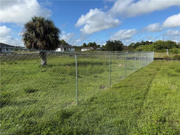 Lehigh Acres Residential, 824 Lamar St E, Lehigh Acres, Florida 33974, image 1