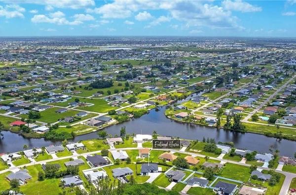 Cape Coral, 223 SW 22nd Ct, Cape Coral, Florida 33991, image 1