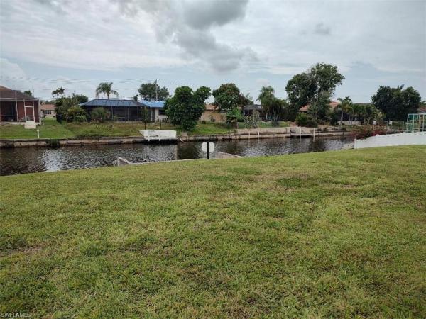 Cape Coral, 1438 SE 23rd St, Cape Coral, Florida 33990, image 1