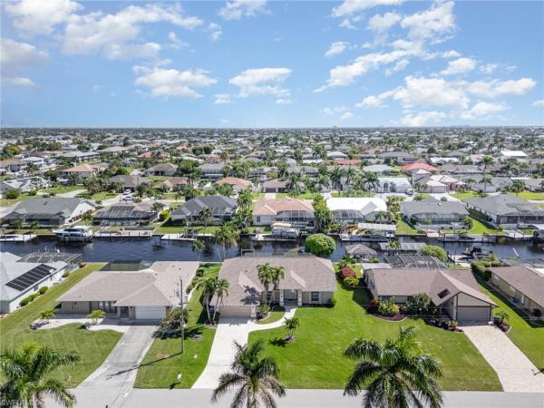 Cape Coral, 2019 SE 28th Ter, Cape Coral, Florida 33904, image 1