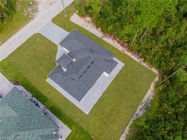 Lehigh Acres, 333 S Lownde Ave, Lehigh Acres, Florida 33974, image 1