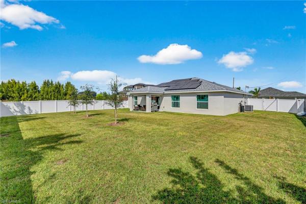 Cape Coral Residential, 1632 SW 28th Ter, Cape Coral, Florida 33914, image 2