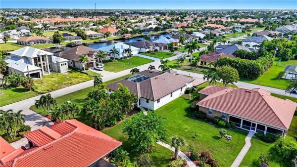 Cape Coral Residential, 4916 SW 19th Pl, Cape Coral, Florida 33914, image 2