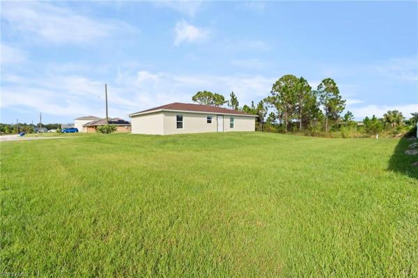 559 Roscoe St, Lehigh Acres, Florida 33972, image 1
