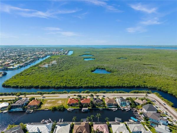 Cape Coral Residential, 3009 Beach Pkwy W, Cape Coral, Florida 33914, image 1