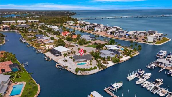 Shell Harbor, 761 Limpet Dr, Sanibel, Florida 33957, image 1