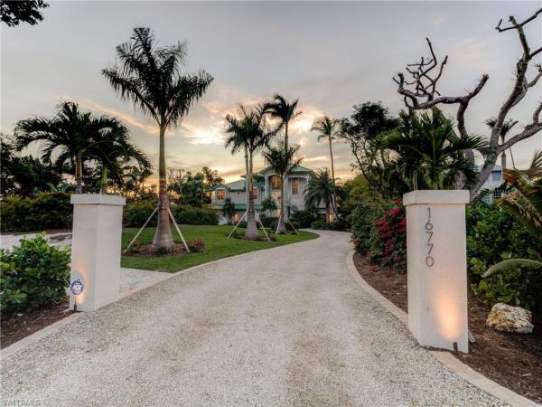 Metes And Bounds, 16770 Captiva Dr, Captiva, Florida 33924, image 2