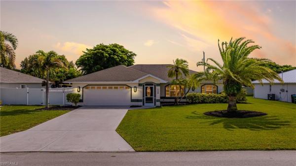 Cape Coral, 132 SE 19th Ter, Cape Coral, Florida 33990, image 1