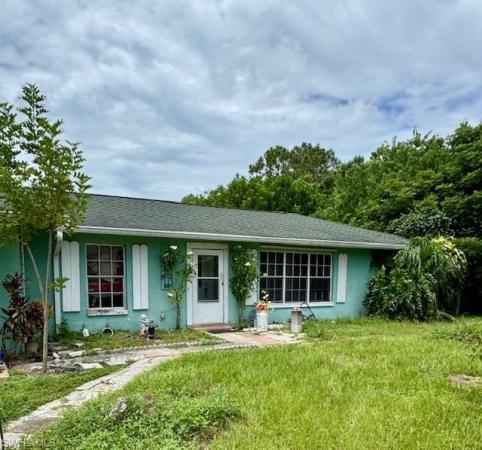 Lehigh Acres, 707 Cortez Ave, Lehigh Acres, Florida 33972, image 3