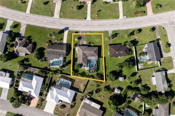 Lehigh Acres, 211 Richmond Ave S, Lehigh Acres, Florida 33936, image 2