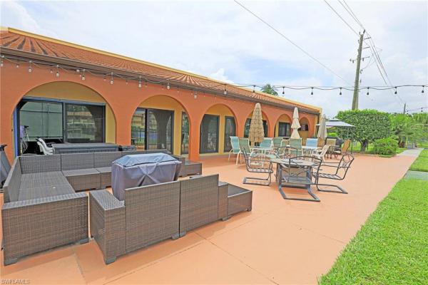 Whiskey Creek 2, 6120 Whiskey Creek Dr #409, Fort Myers, Florida 33919, image 2