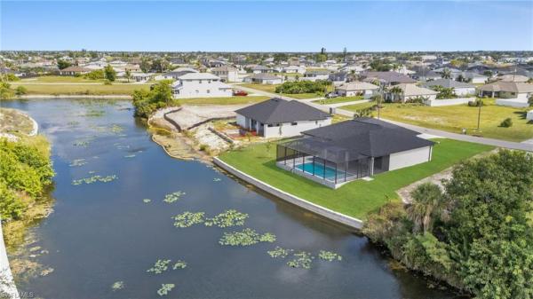Cape Coral Residential, 522 NE 5th Pl, Cape Coral, Florida 33909, image 2