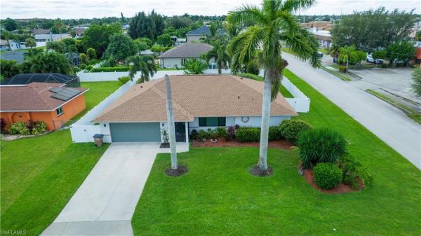 Cape Coral, 1702 SE 14th St, Cape Coral, Florida 33990, image 1