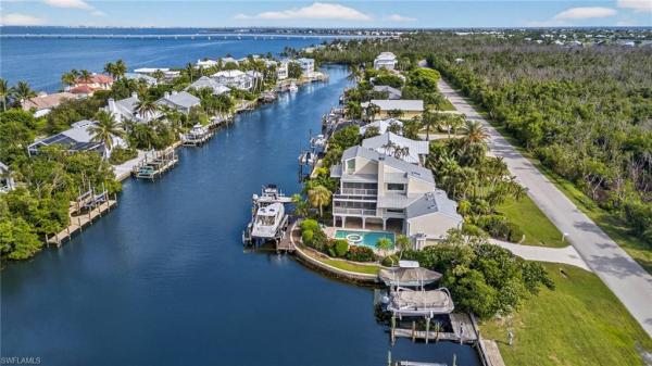 Sanibel Harbours, 1290 Bay Dr, Sanibel, Florida 33957, image 1