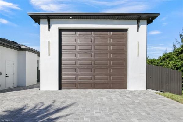Cape Coral Residential, 446 SW 18th Ct, Cape Coral, Florida 33991, image 2