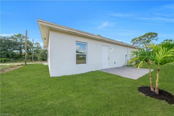Lehigh Acres, 2511 45th St W, Lehigh Acres, Florida 33971, image 1