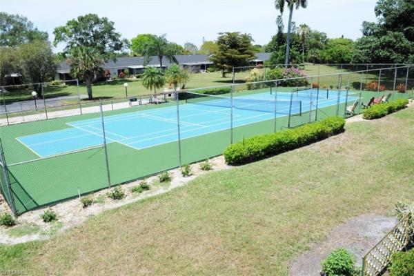 Myerlee Gardens, 6852 Sandtrap Dr #4, Fort Myers, Florida 33919, image 3