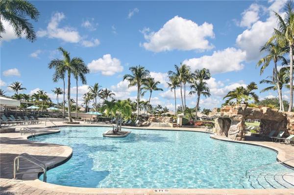 Langshire, 8156 Woodridge Pointe Dr, Fort Myers, Florida 33912, image 2