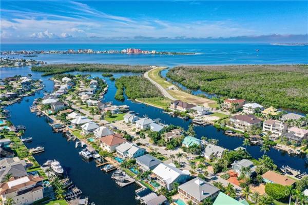 Siesta Isles, 18291 Deep Passage Ln, Fort Myers Beach, Florida 33931, image 1
