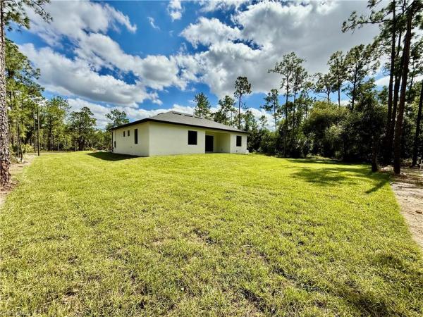Lehigh Acres, 17 Wellington Ave, Lehigh Acres, Florida 33936, image 1