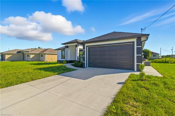 Lehigh Acres Residential, 427 Petite Ave, Lehigh Acres, Florida 33974, image 1