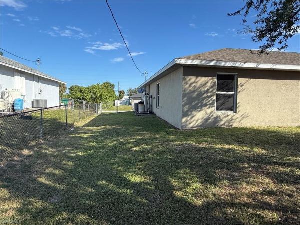 Cape Coral Residential, 404 NE 23rd Ter, Cape Coral, Florida 33909, image 1