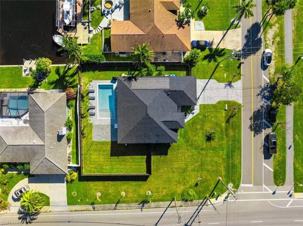 Cape Coral, 2419 Country Club Blvd, Cape Coral, Florida 33990, image 1