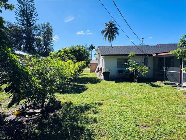 Fort Myers Villas, 2461 Woodland Cir, Fort Myers, Florida 33907, image 1