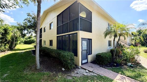 8049 Country Rd #101, Fort Myers, Florida 33919, image 1
